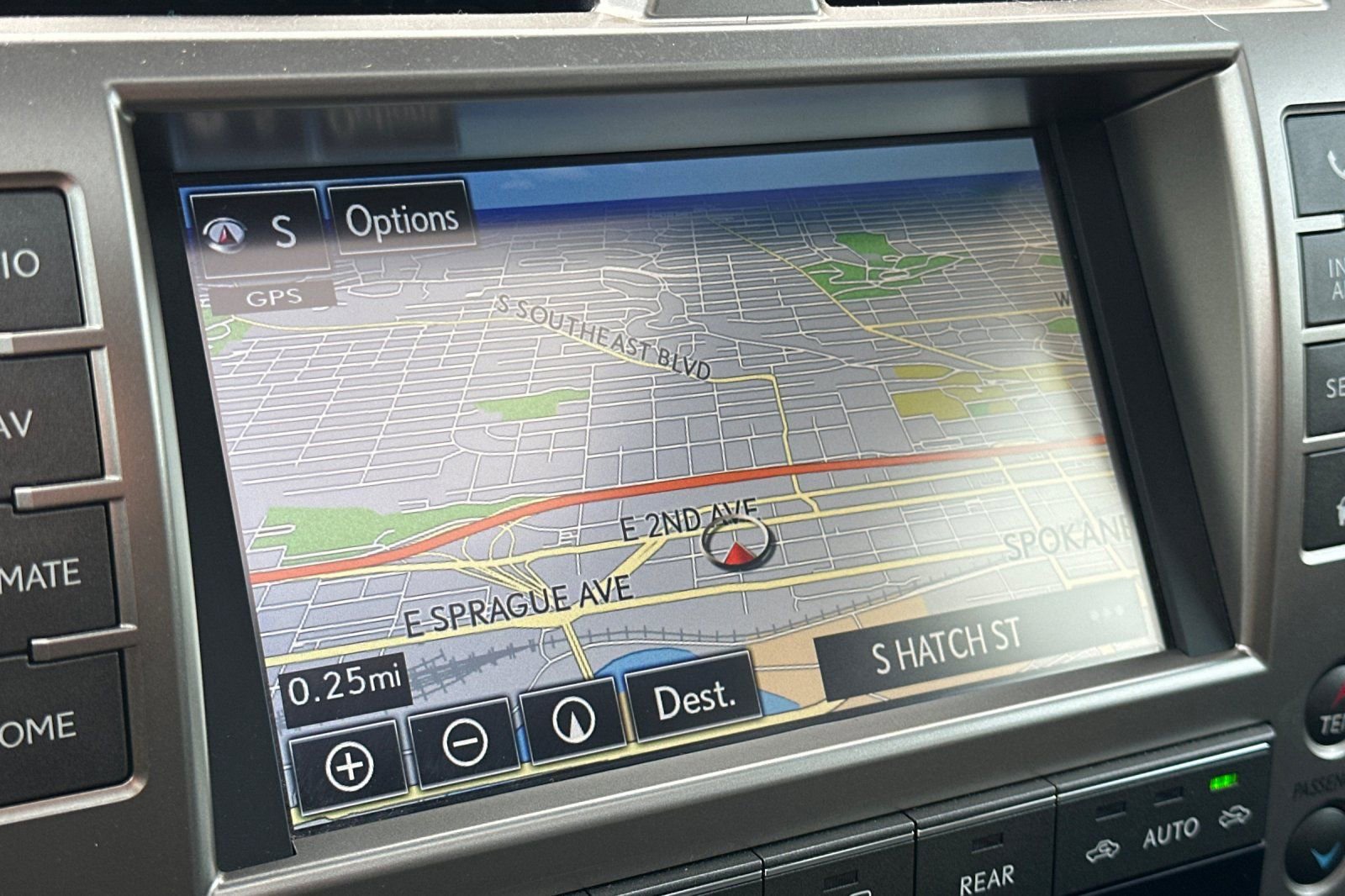 Used 2021 Lexus GX 460 Premium w/ Accessory Package image 42