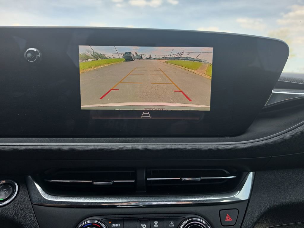 Used 2024 Buick Envista Preferred w/ Advanced Safety Package image 22