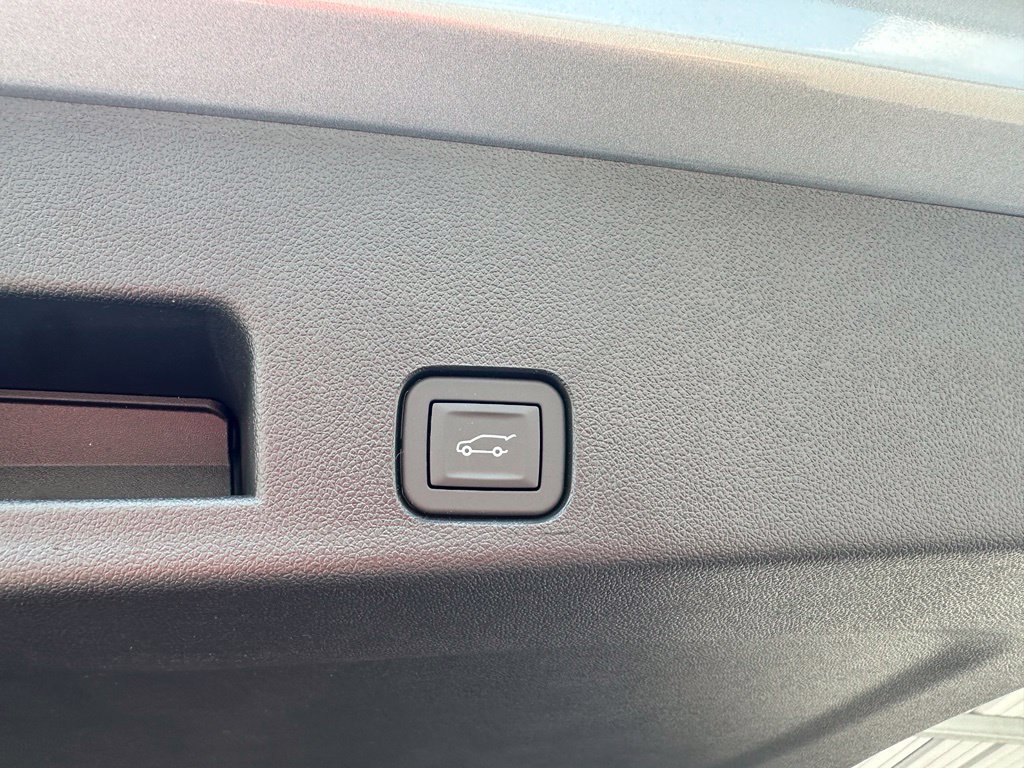 New 2026 Buick Enclave Avenir w/ Super Cruise Package FWD image 34