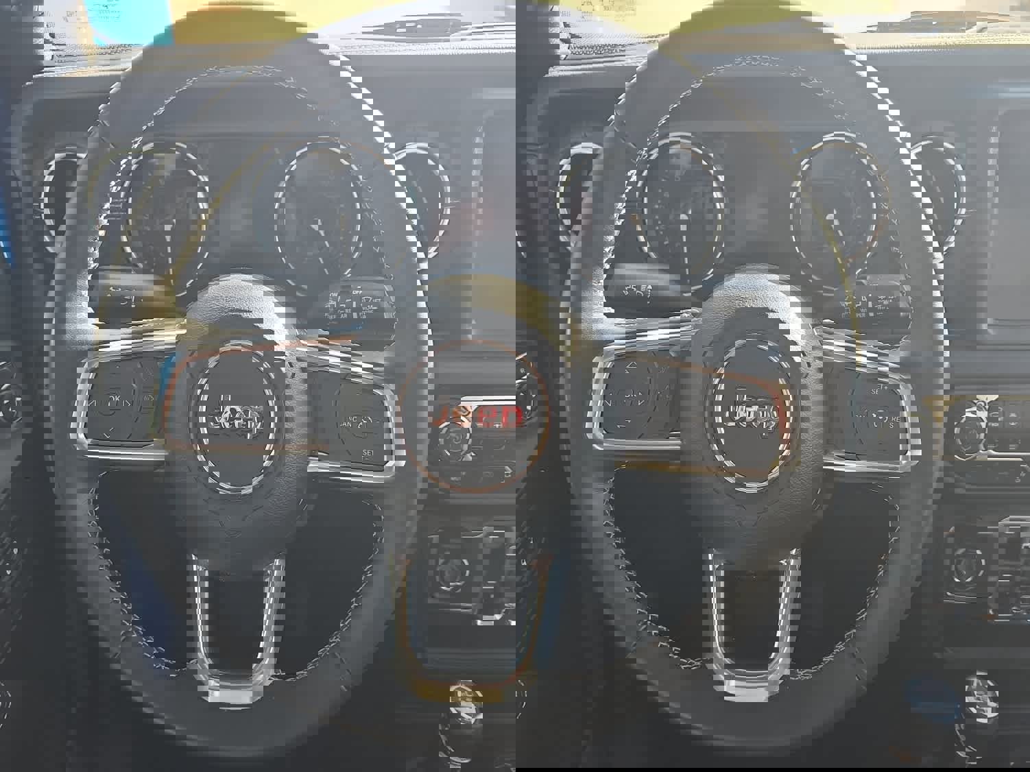 Used 2023 Jeep Wrangler Sahara w/ Cold Weather Group image 13