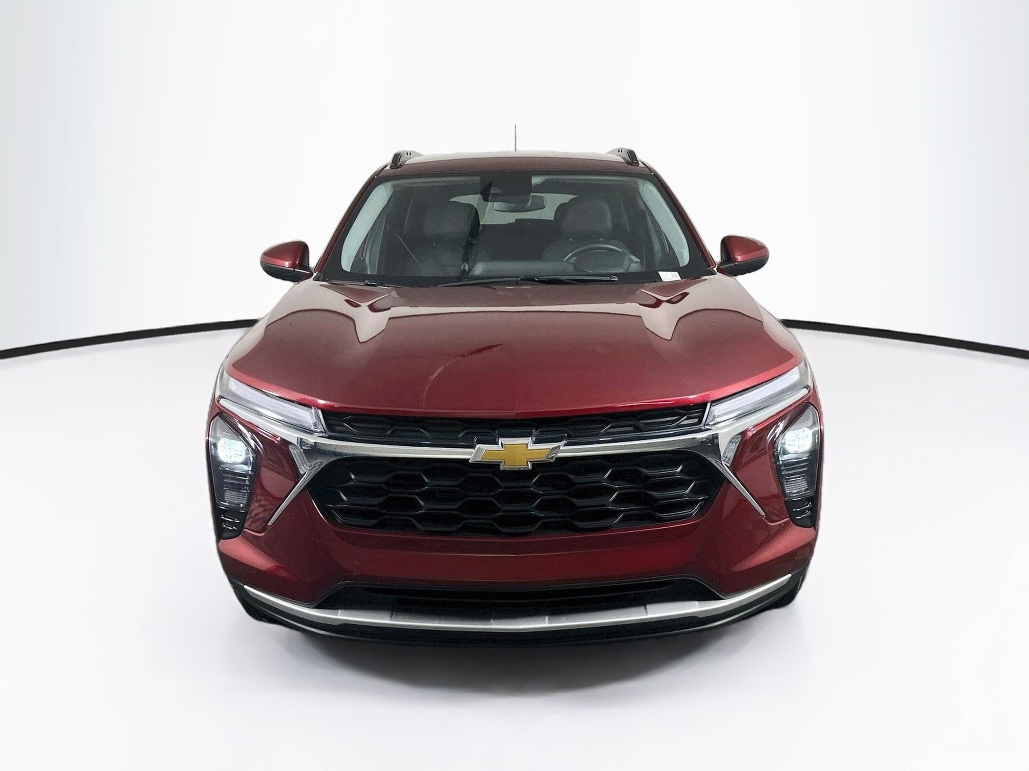 Used 2025 Chevrolet Trax LT w/ LT Convenience Package FWD image 2