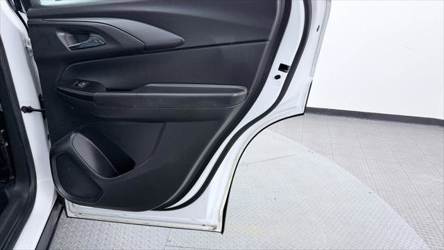 Used 2023 Chevrolet TrailBlazer LS AWD/4WD image 18