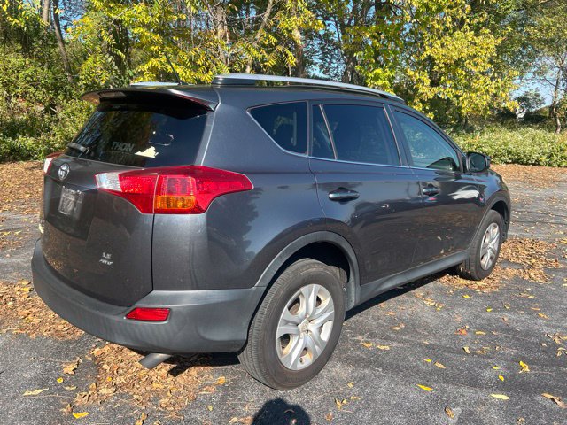 Used 2015 Toyota RAV4 LE AWD/4WD image 3