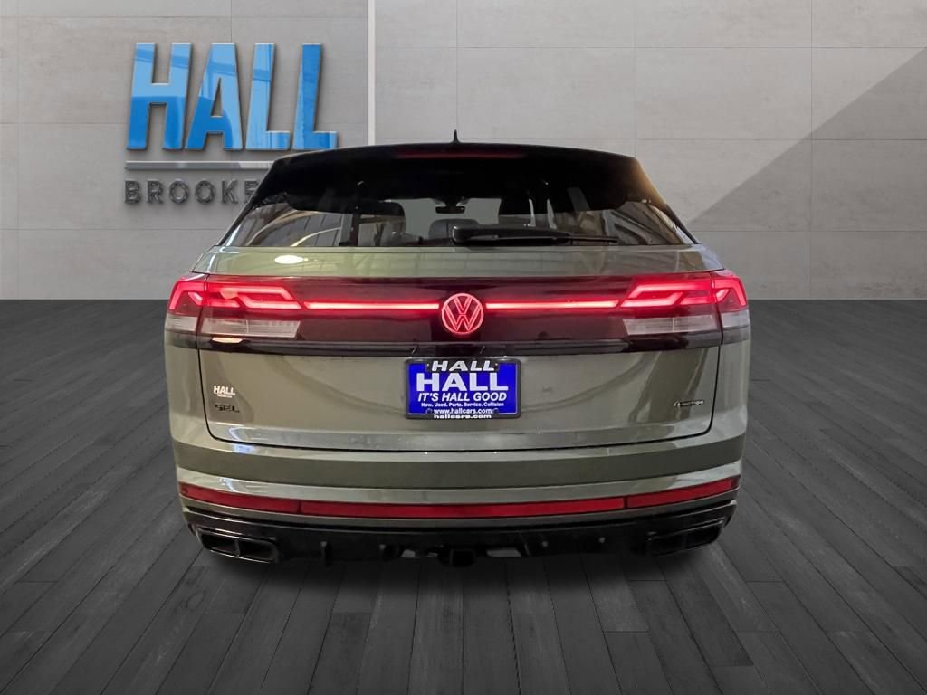 New 2026 Volkswagen Atlas Cross Sport SEL R-Line image 4