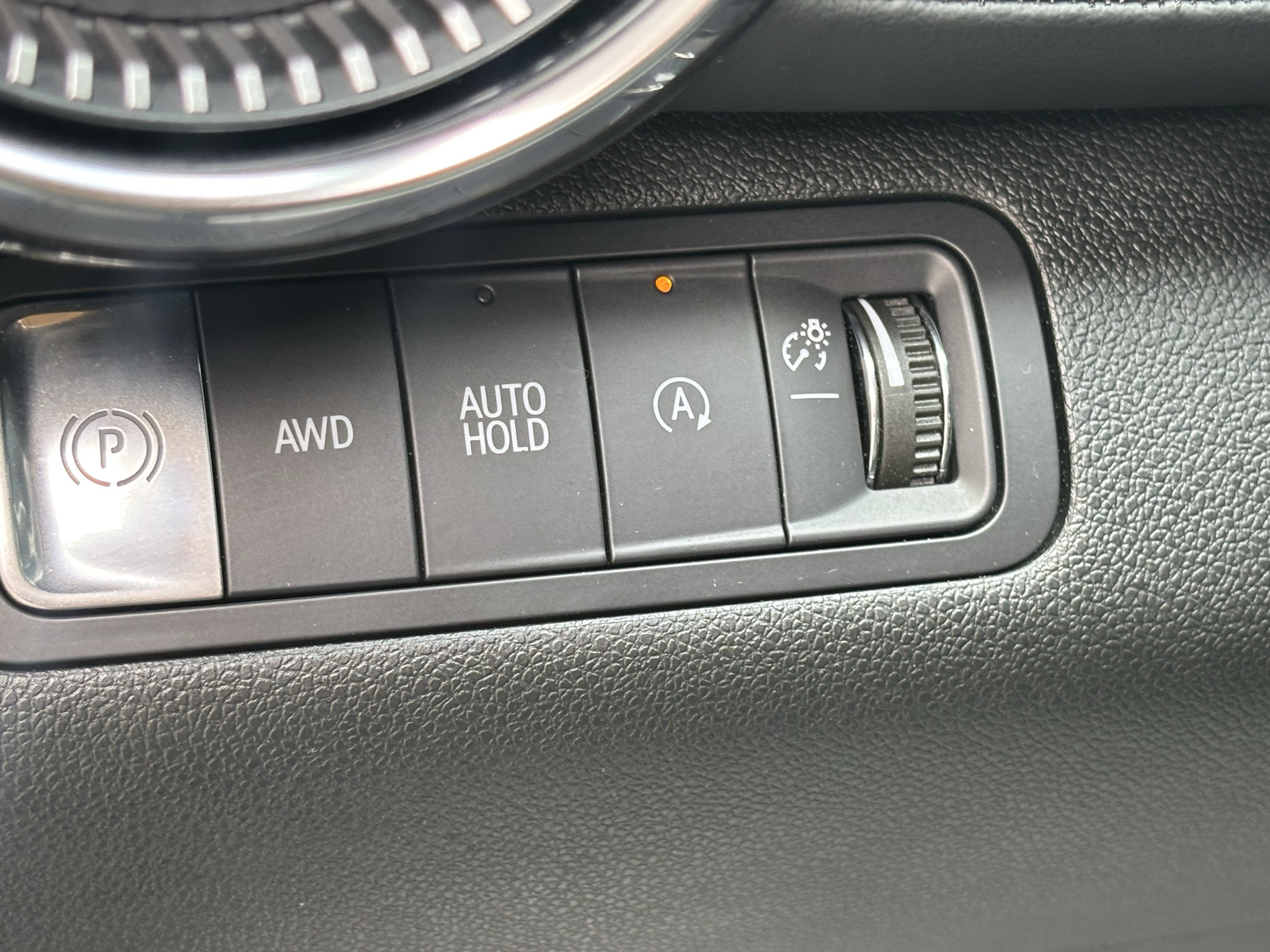 Used 2025 Chevrolet Equinox LT w/ Convenience Package II AWD/4WD image 16