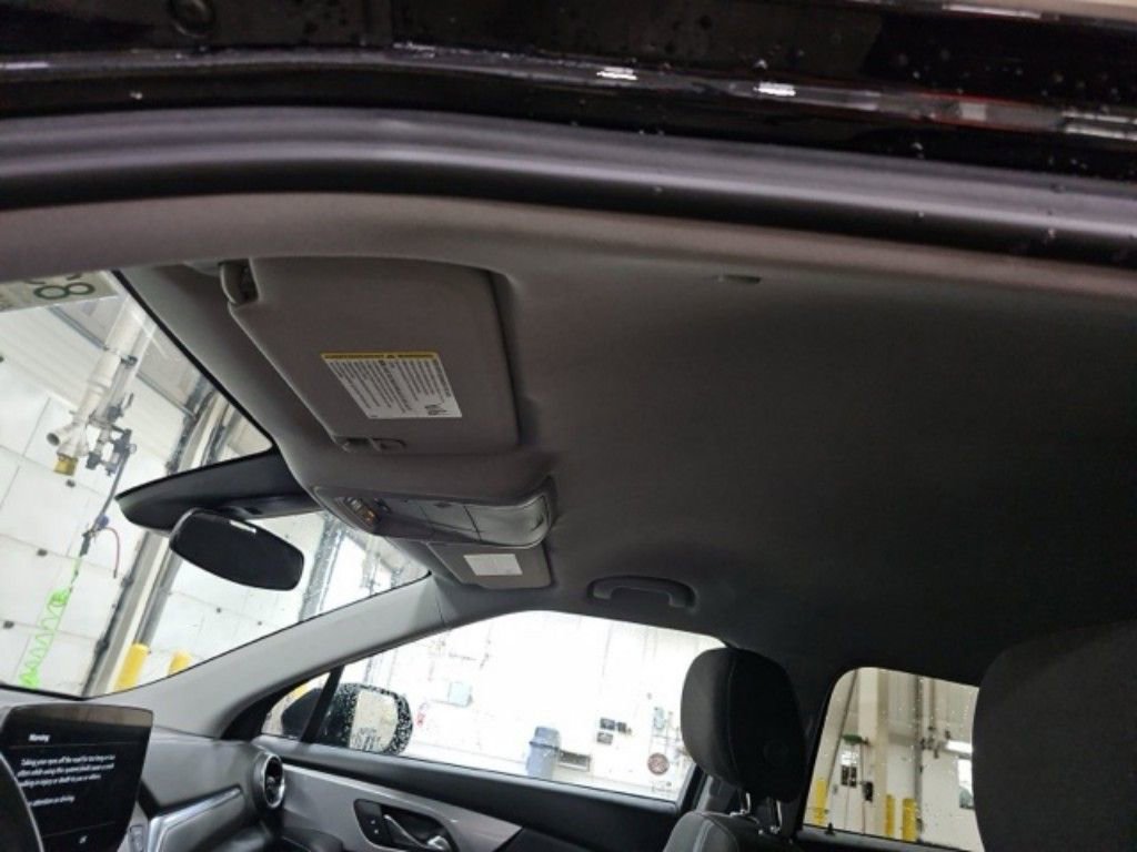 Used 2025 Chevrolet Blazer LT AWD/4WD image 16