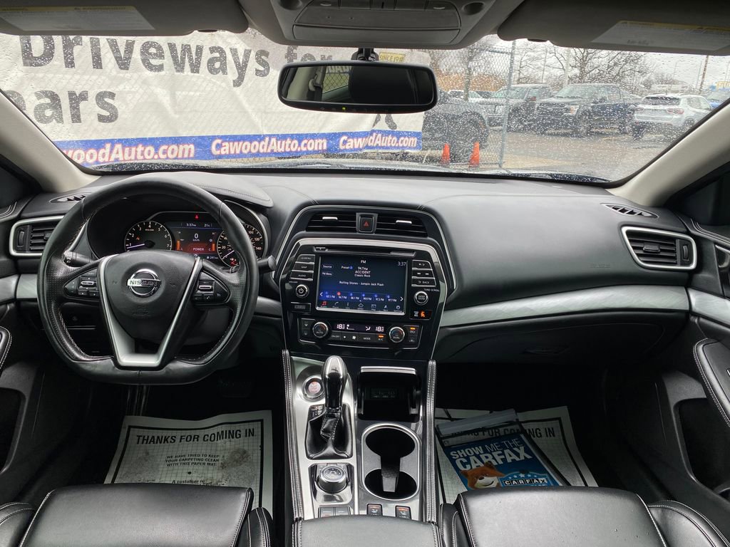 Used 2017 Nissan Maxima Platinum FWD image 18
