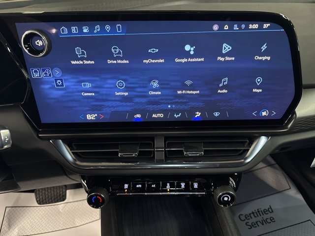 New 2026 Chevrolet Equinox EV LT image 14