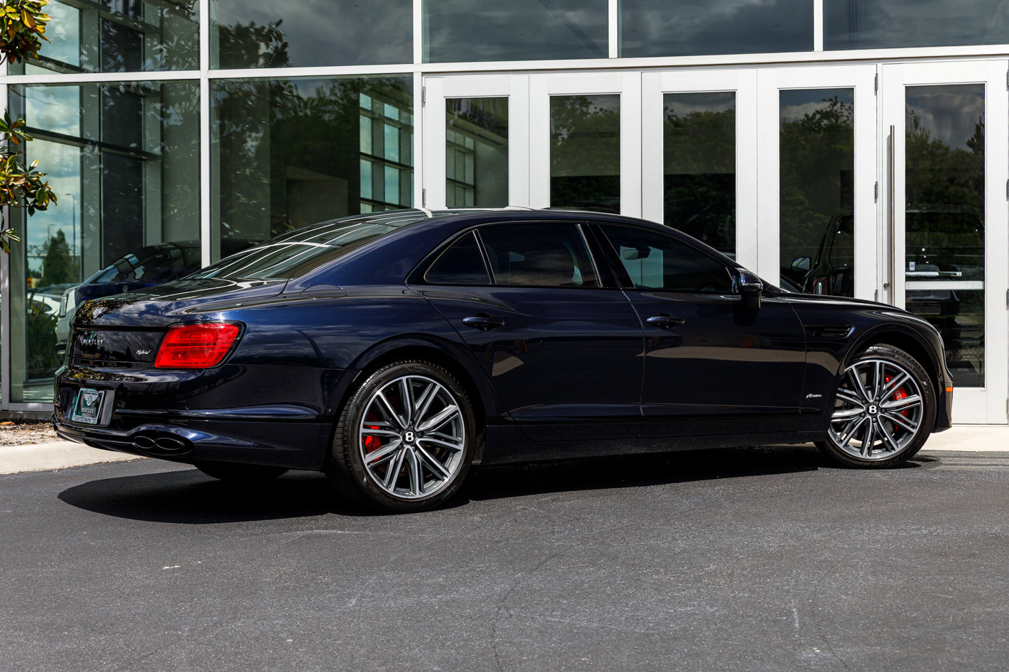 Used 2023 Bentley Flying Spur Azure AWD/4WD image 10