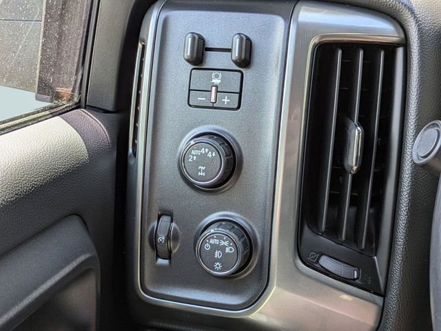 Used 2018 Chevrolet Silverado 1500 LT w/ All Star Edition AWD/4WD image 24