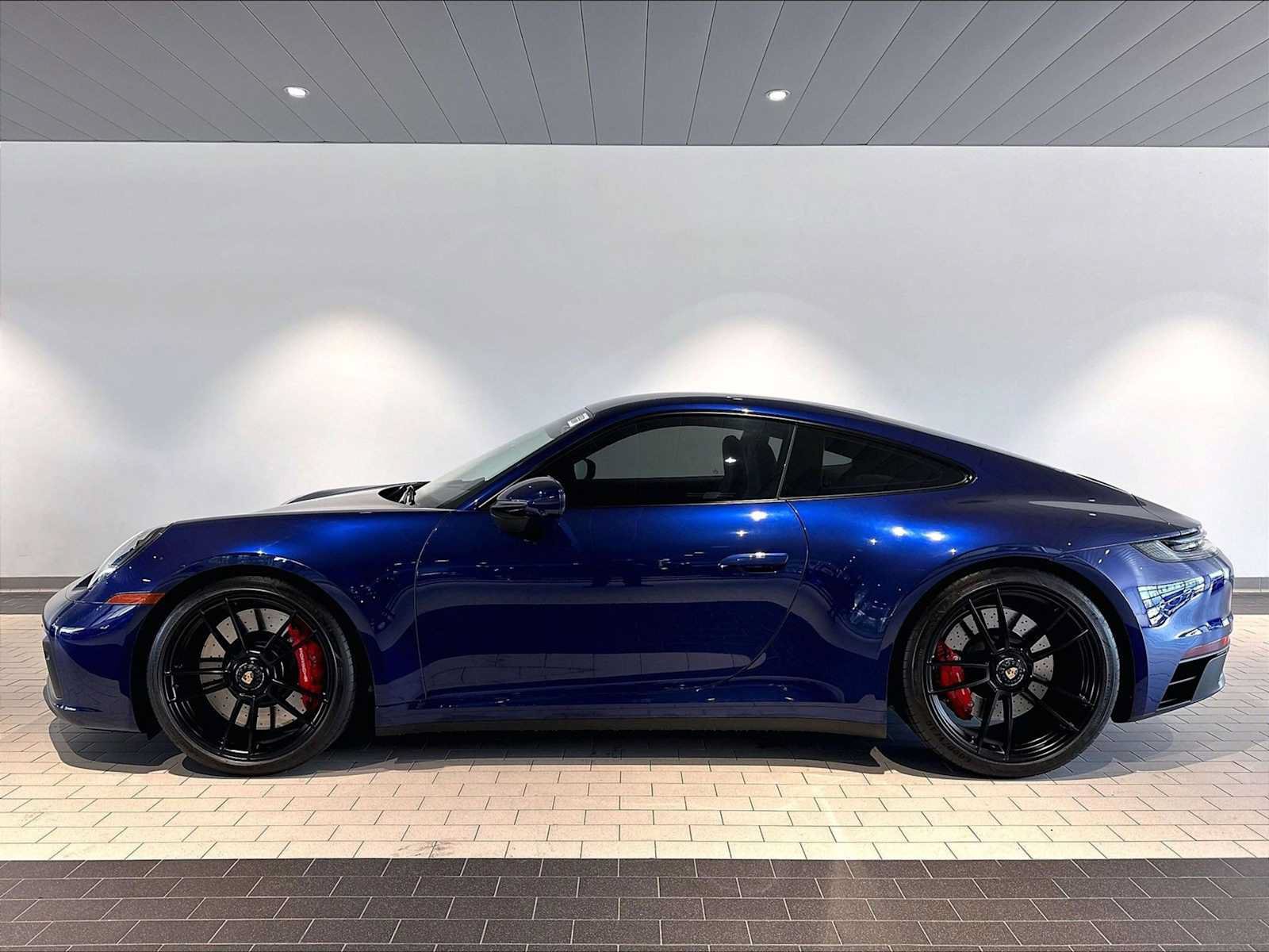 Used 2022 Porsche 911 Carrera GTS w/ Premium Package RWD image 2