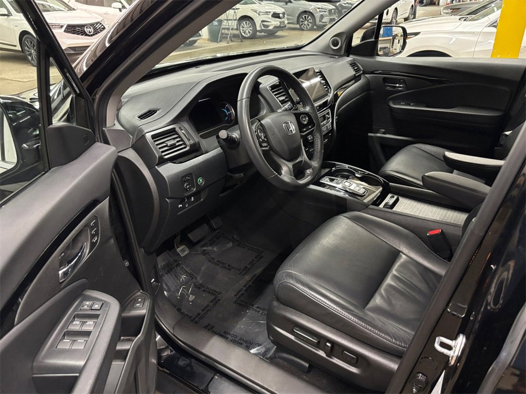 Used 2022 Honda Pilot Touring image 10