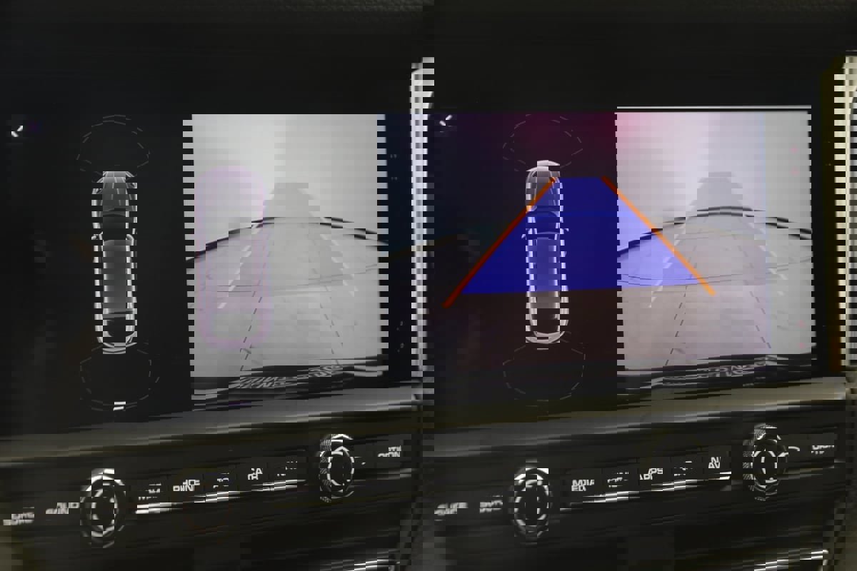 Used 2020 Porsche Macan image 10