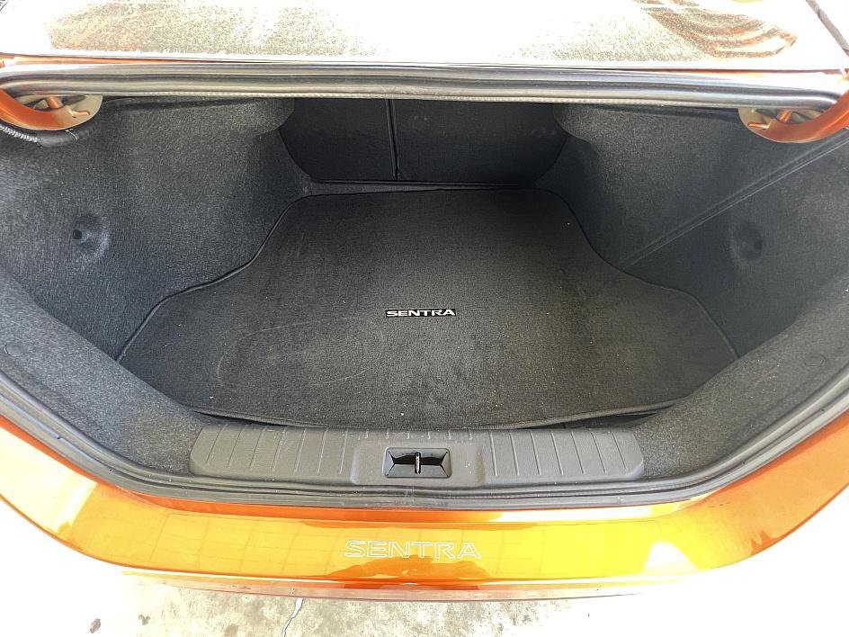 Certified 2025 Nissan Sentra SR w/ SR Premium Package image 27