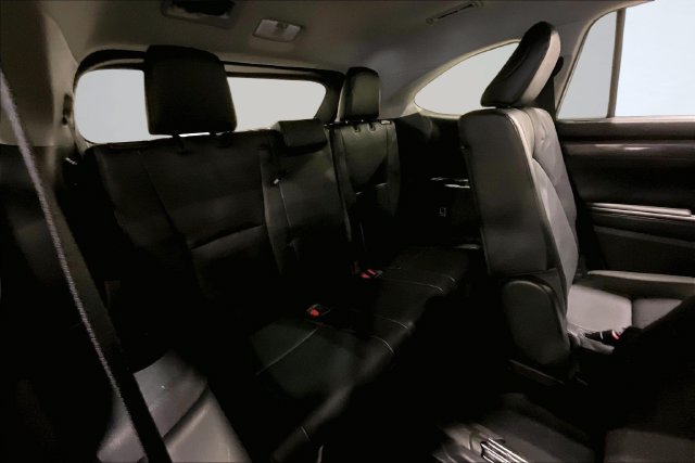 Used 2022 Toyota Highlander Limited AWD/4WD image 30