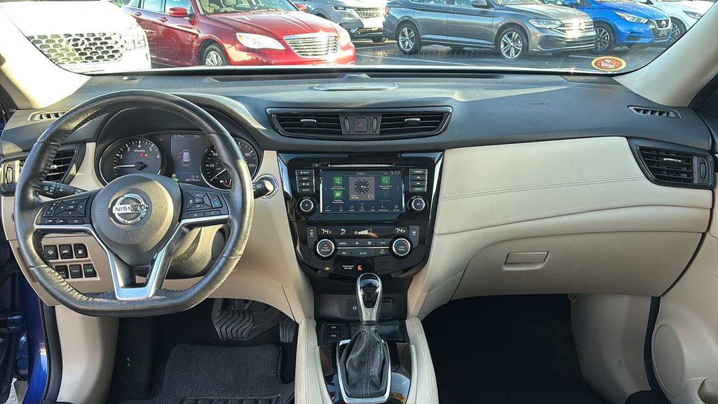 Used 2018 Nissan Rogue SL w/ Premium Package image 12