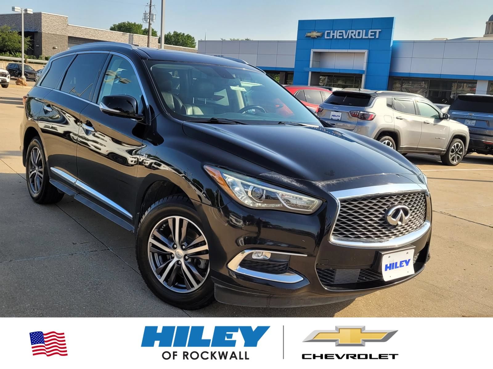 Used 2017 INFINITI QX60 Luxe w/ Premium Plus Package