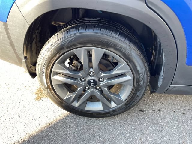 Used 2021 Kia Seltos S AWD/4WD image 36