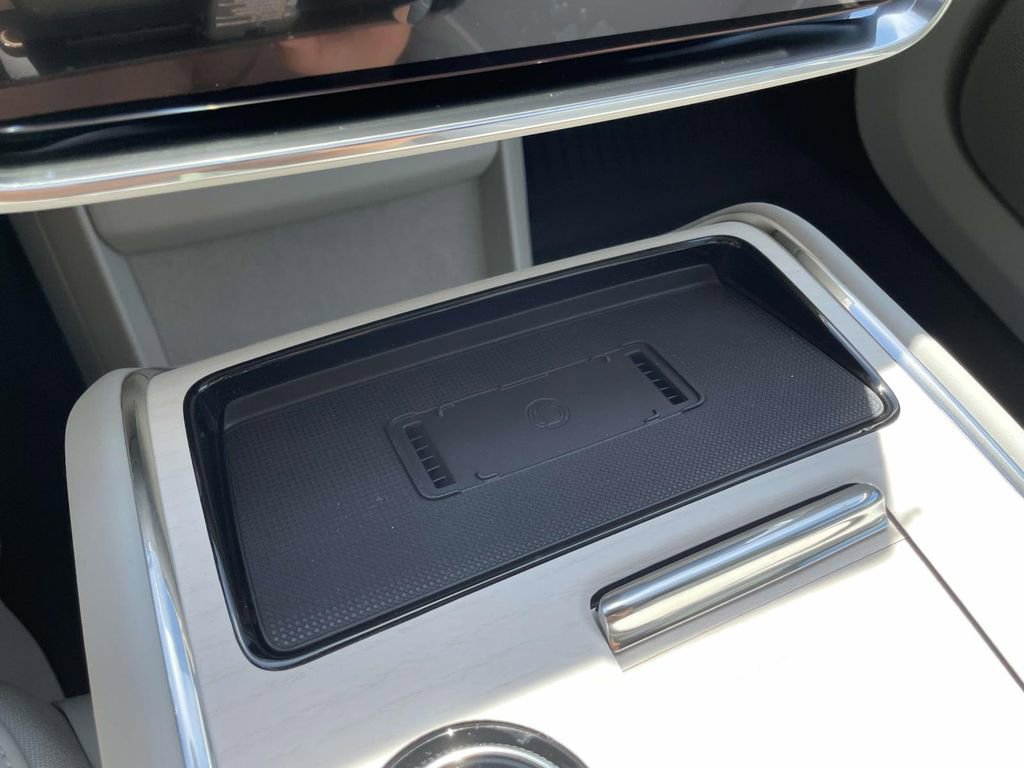 New 2025 Volvo EX90 Plus w/ Protection Package Premier image 13