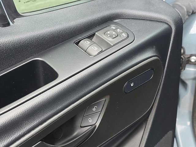 Used 2023 Mercedes-Benz Sprinter 2500 image 13