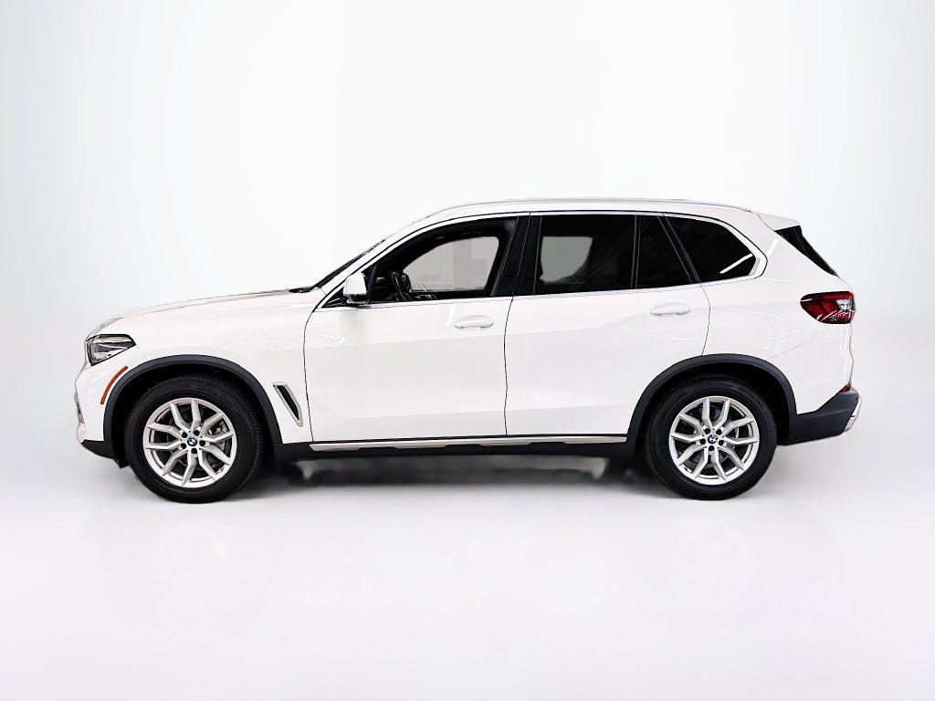 Used 2022 BMW X5 xDrive40i w/ Premium Package AWD/4WD image 2
