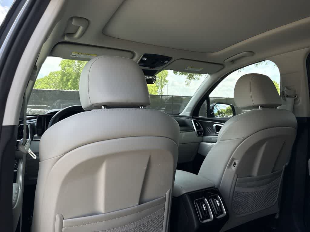Certified 2023 Kia Sorento SX AWD/4WD image 23