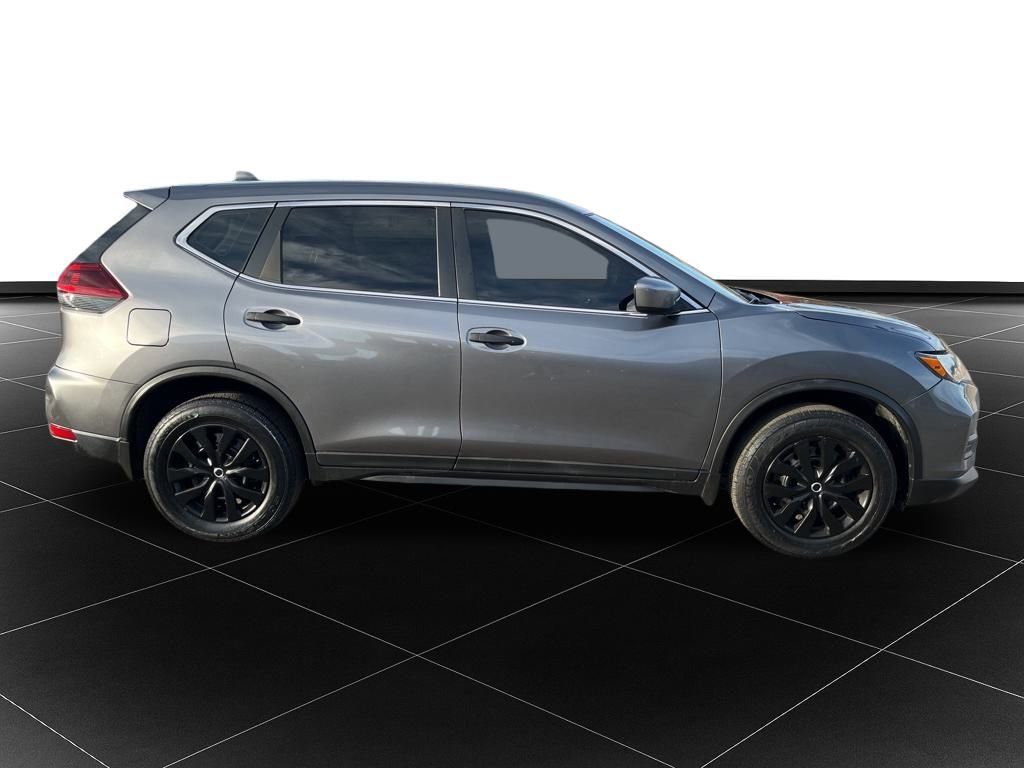 Used 2018 Nissan Rogue S image 6