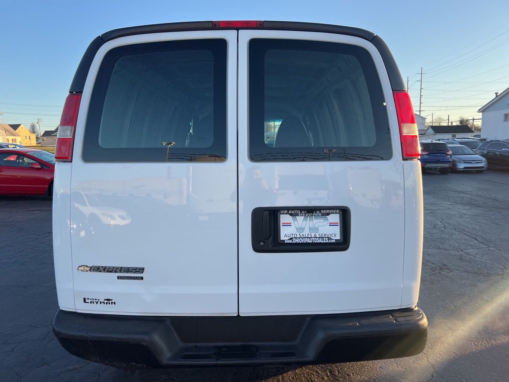 Used 2015 Chevrolet Express 2500 RWD image 6