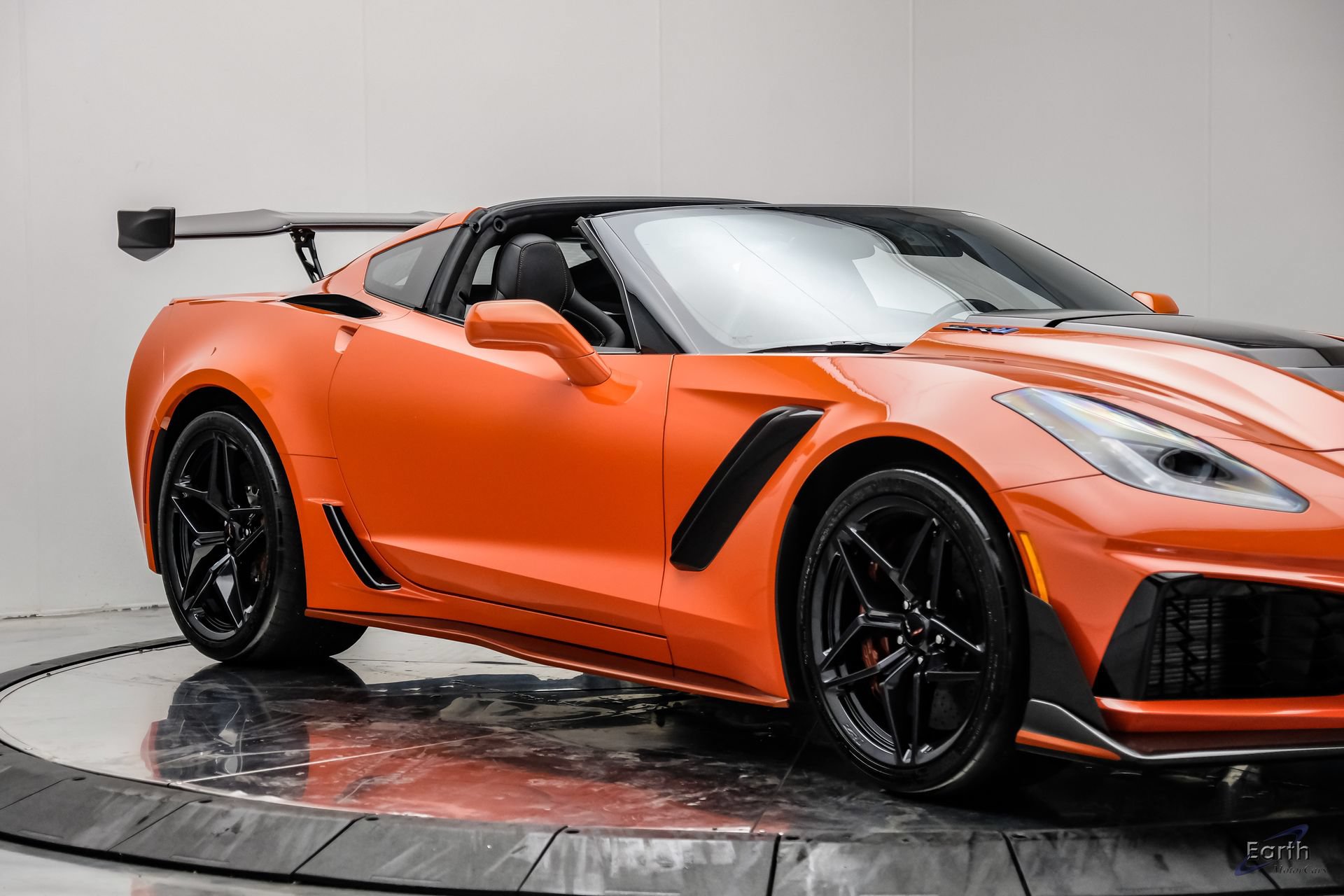 Used 2019 Chevrolet Corvette ZR1 RWD image 33