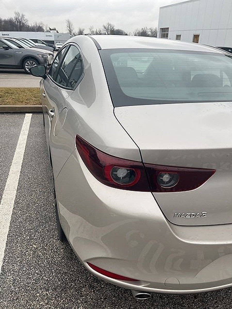 Used 2024 MAZDA MAZDA3 s image 10