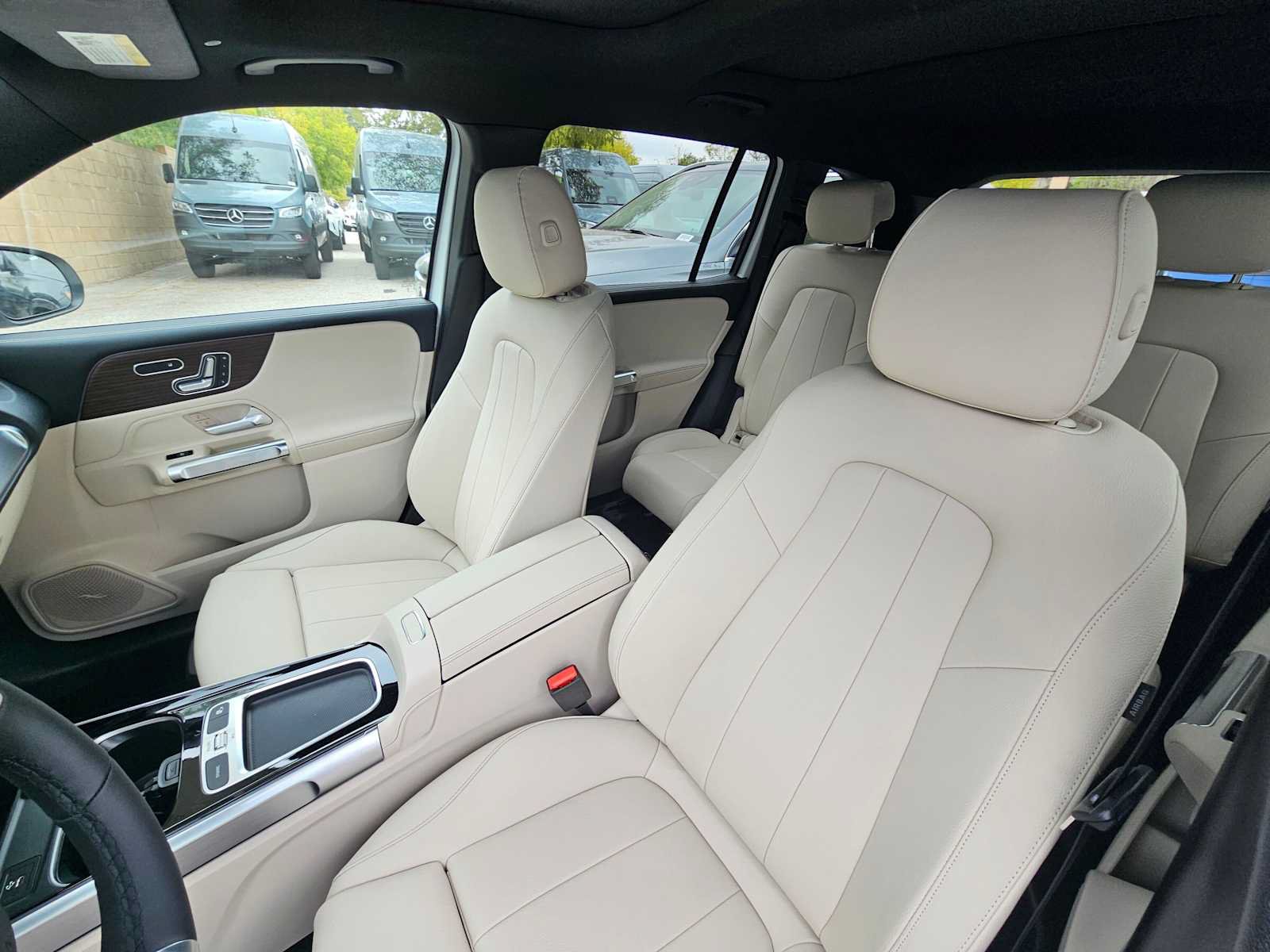 New 2026 Mercedes-Benz GLB 250 image 21