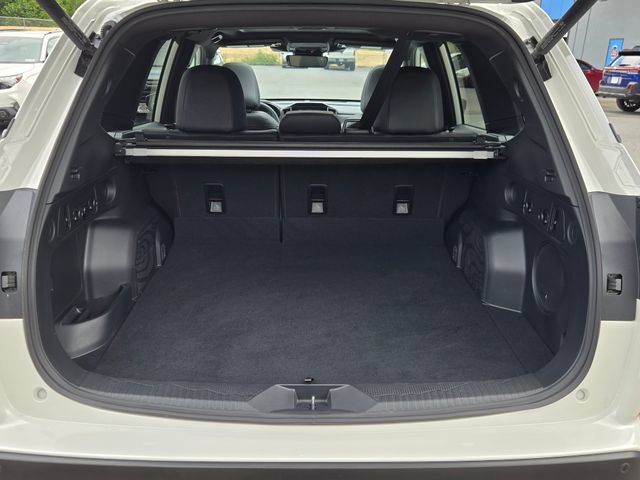 Used 2025 Subaru Forester Limited AWD/4WD image 18