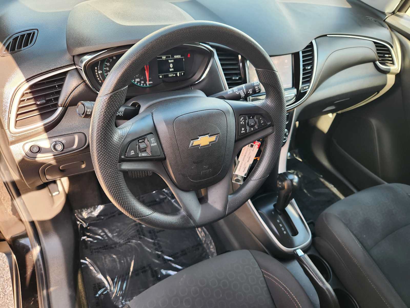 Used 2021 Chevrolet Trax LS w/ Tint and Cruise Package FWD image 2