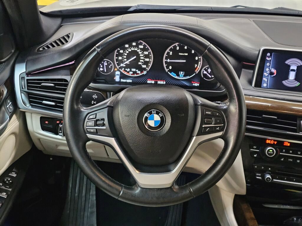 Used 2017 BMW X5 xDrive40e image 19