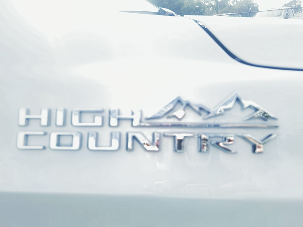 Used 2026 Chevrolet Tahoe High Country w/ LPO, Illumination Package RWD image 6