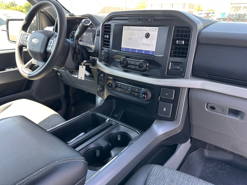Used 2021 Ford F150 XLT w/ Trailer Tow Package RWD image 16