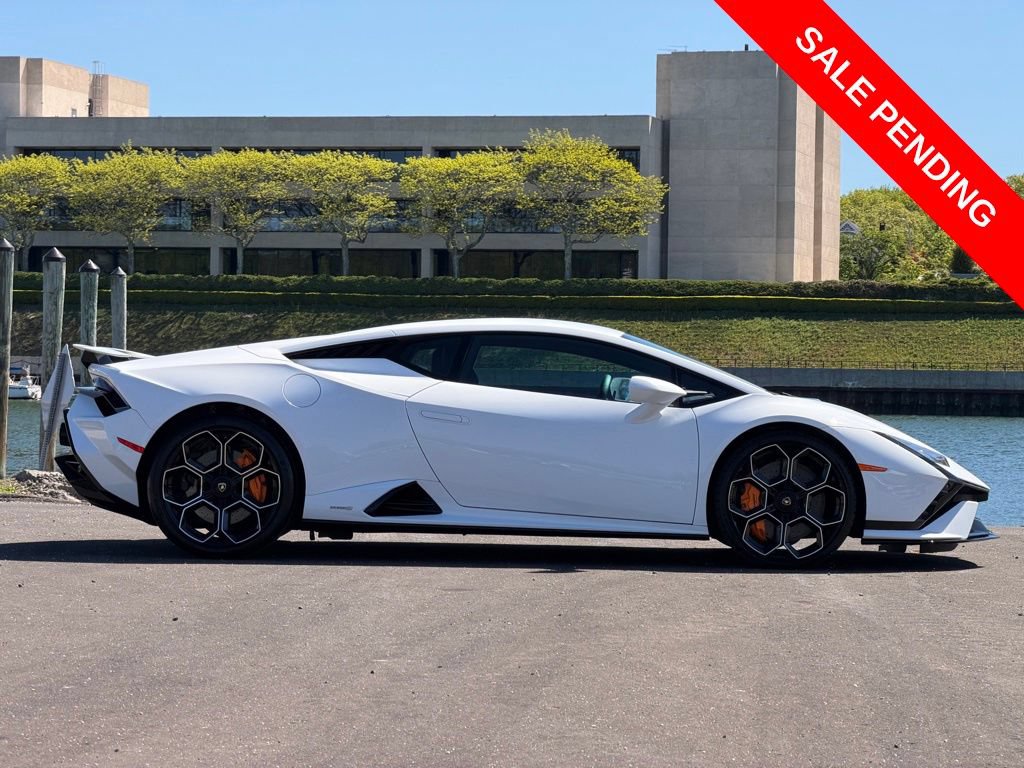 Used 2023 Lamborghini Huracan Tecnica RWD image 6