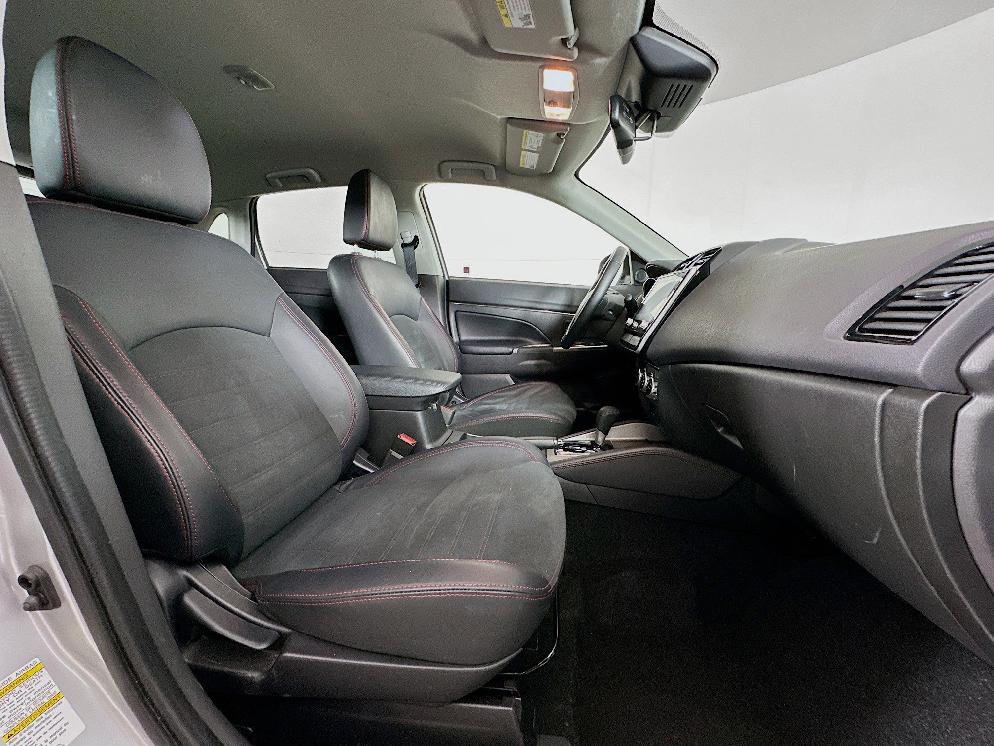 Used 2025 Mitsubishi Outlander Sport SE image 29