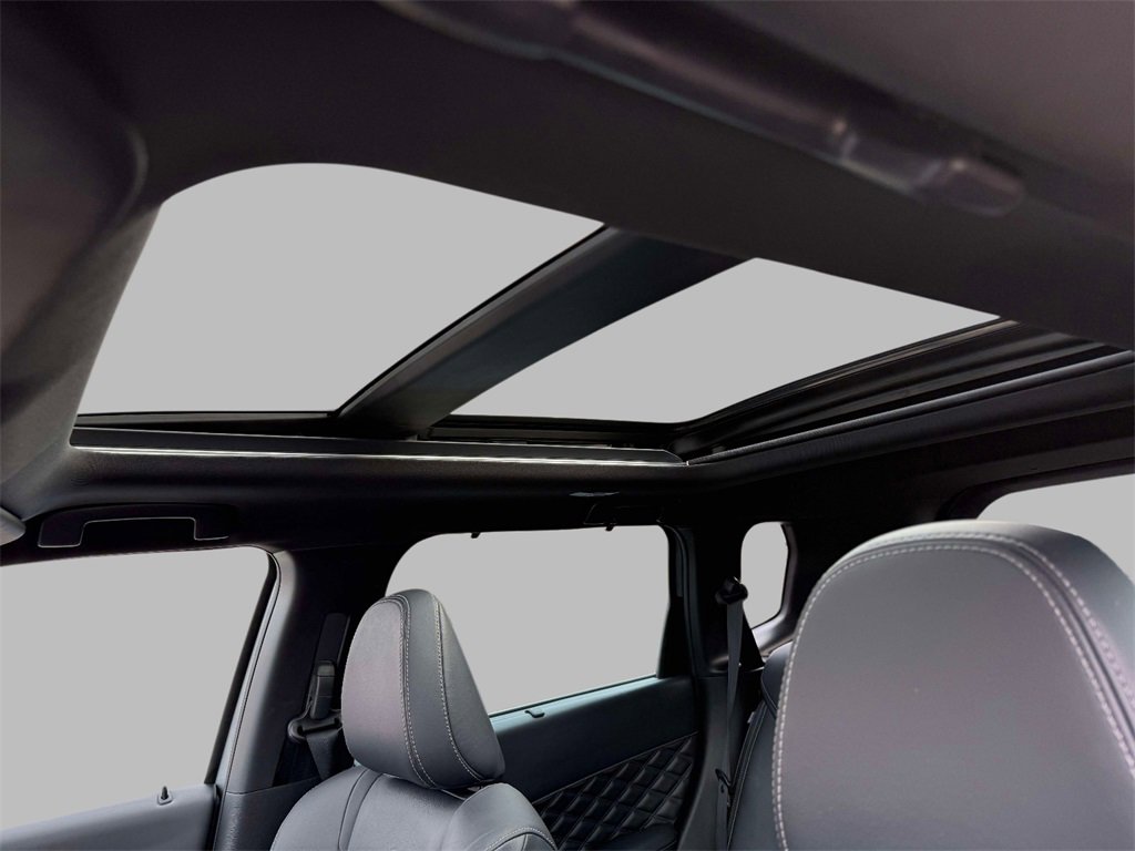 Used 2023 Mitsubishi Outlander AWD image 23