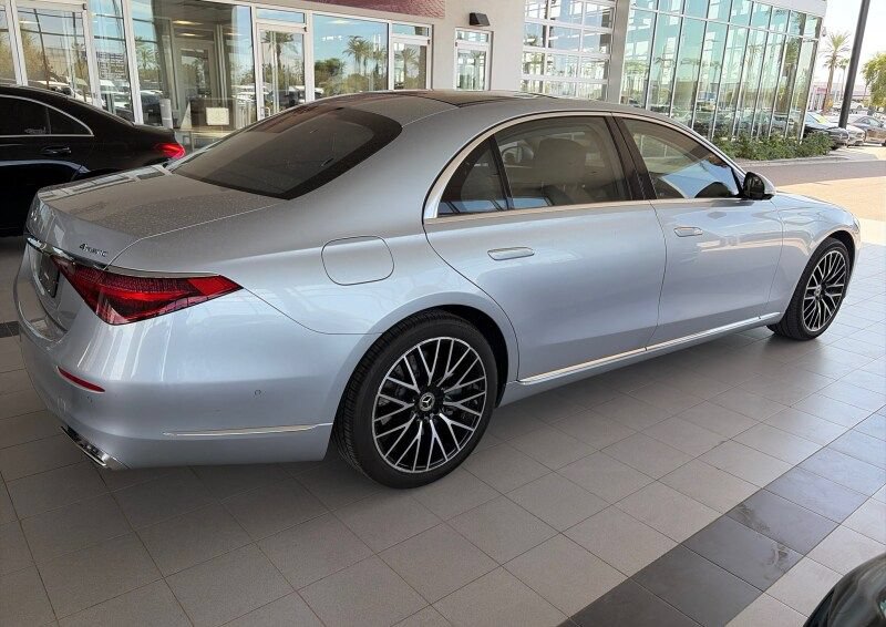 Certified 2023 Mercedes-Benz S 500 4MATIC image 18
