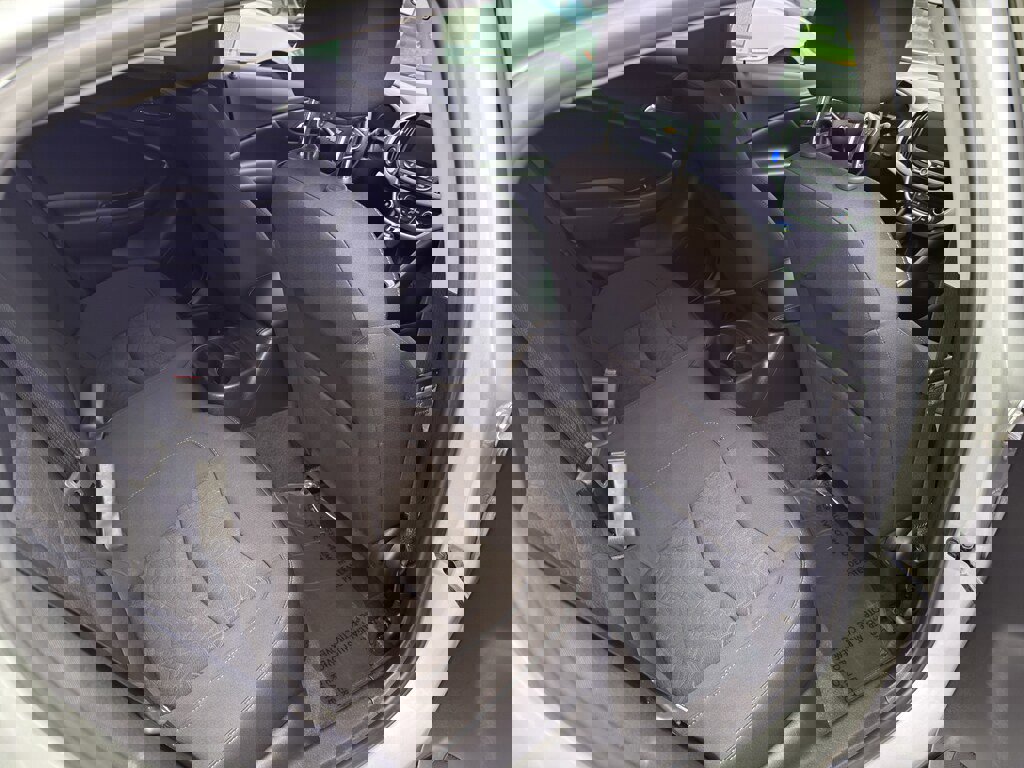 Used 2018 Chevrolet Volt LT w/ Comfort Package image 14