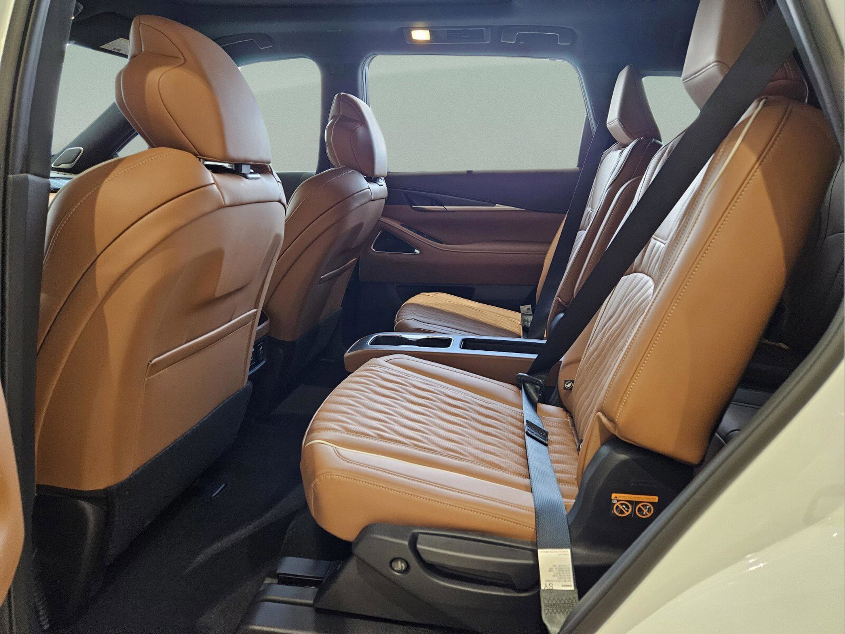 New 2026 INFINITI QX60 Autograph w/ Dark Cargo Package image 10