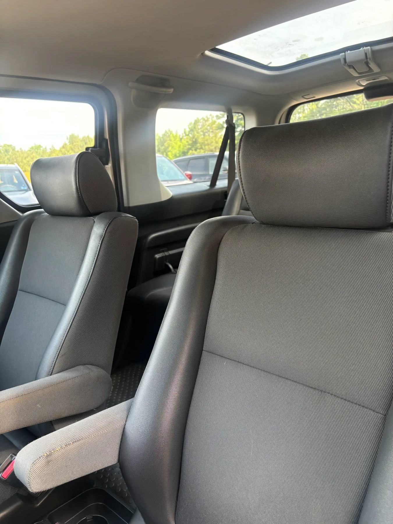 Used 2004 Honda Element EX image 12