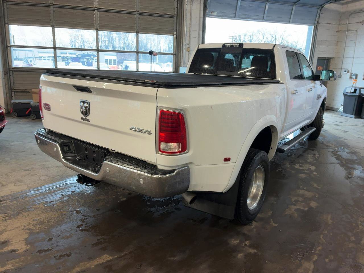 Used 2018 RAM 3500 Laramie Longhorn image 7