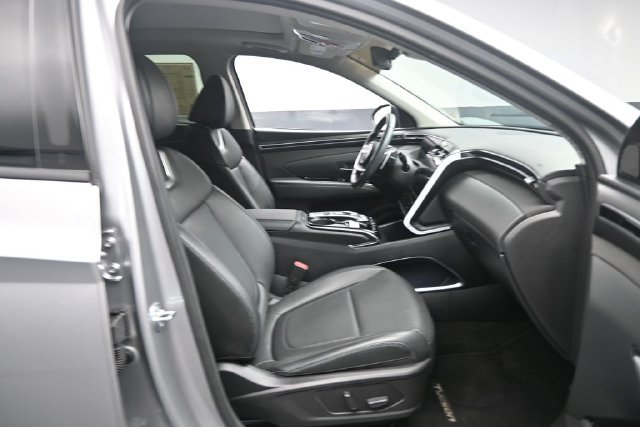 Used 2024 Hyundai Tucson Limited FWD image 30