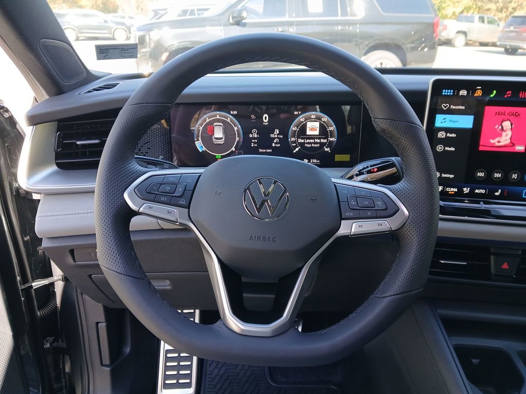 New 2026 Volkswagen Tiguan SE R-Line image 14