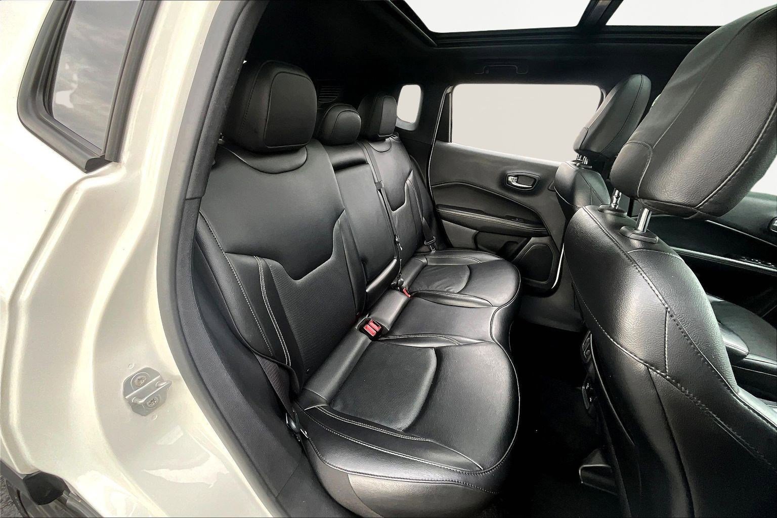 Used 2021 Jeep Compass Latitude w/ Sun and Sound Group image 25