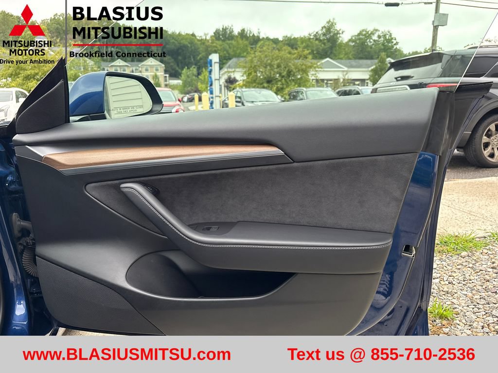 Used 2022 Tesla Model 3 Long Range AWD/4WD image 49