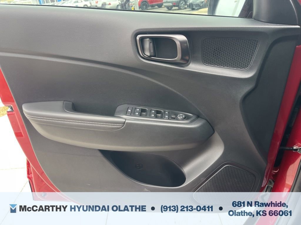 Certified 2024 Hyundai Venue Limited image 31