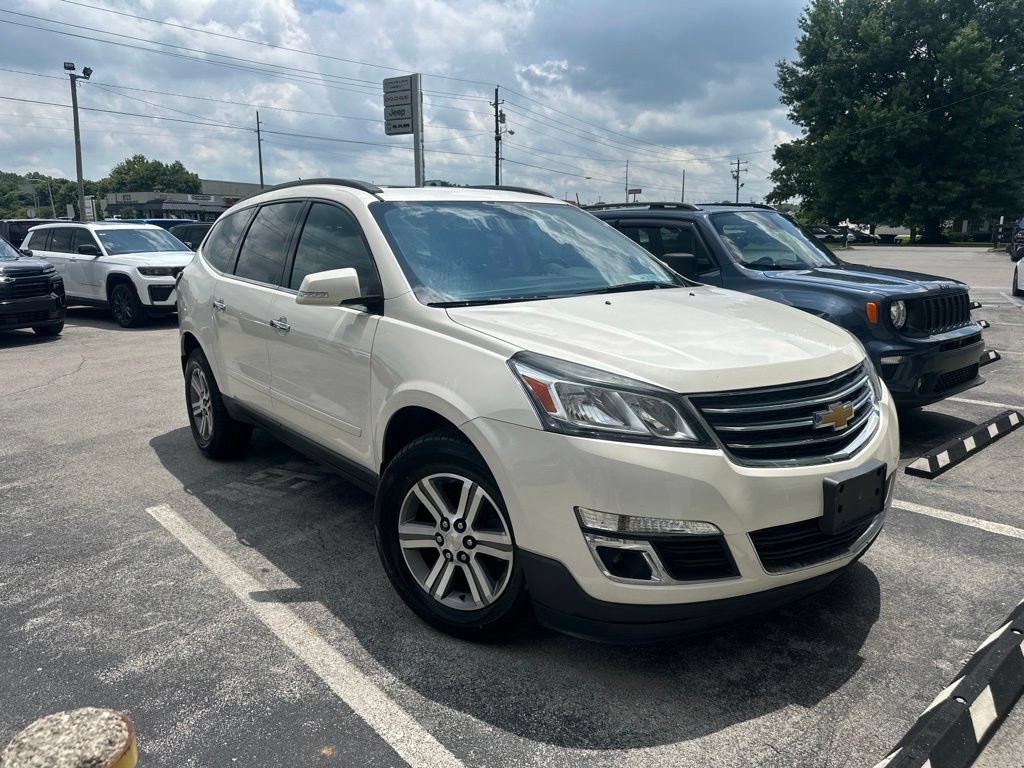 Used 2015 Chevrolet Traverse LT AWD/4WD image 2